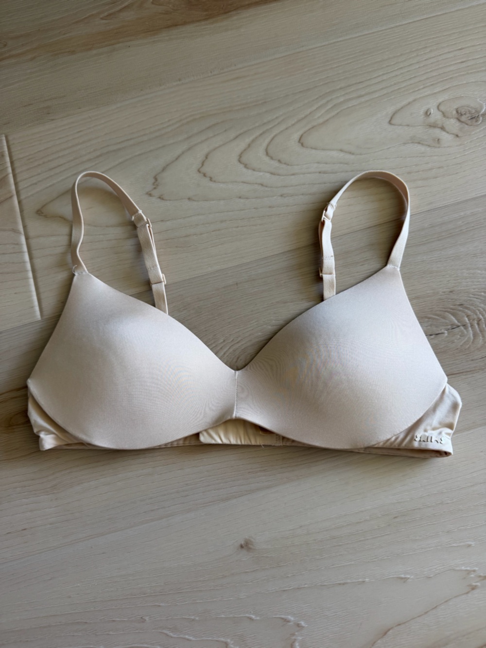 SKIMS wireless form push up plunge bra, 34A